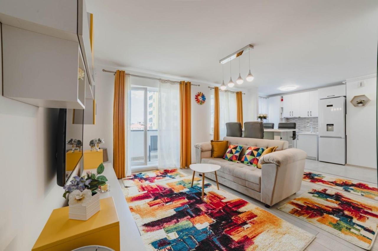 Masterpiece Studio- Free Parking, Wi-Fi, Netflix Brasov Exterior photo