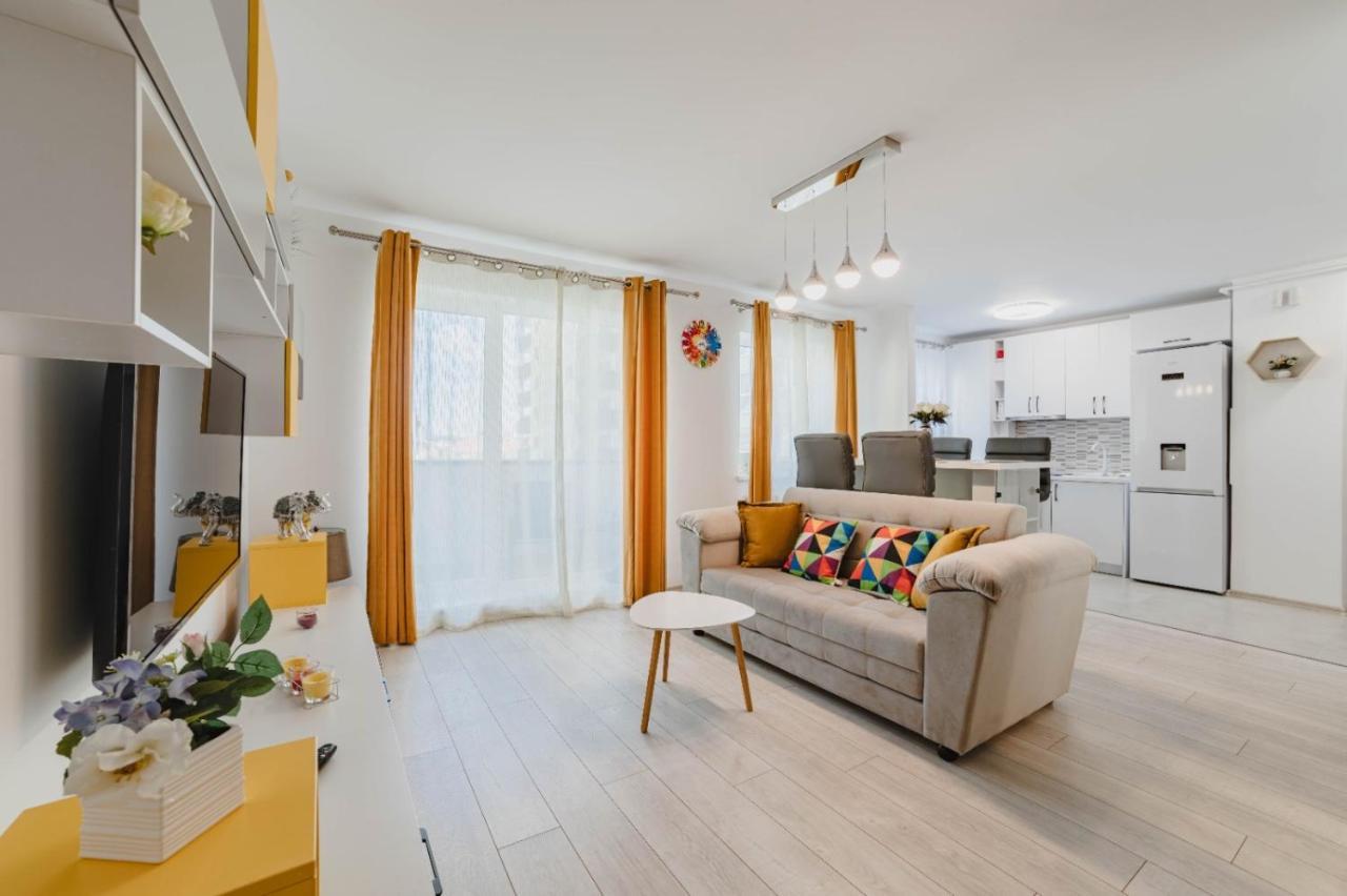 Masterpiece Studio- Free Parking, Wi-Fi, Netflix Brasov Exterior photo